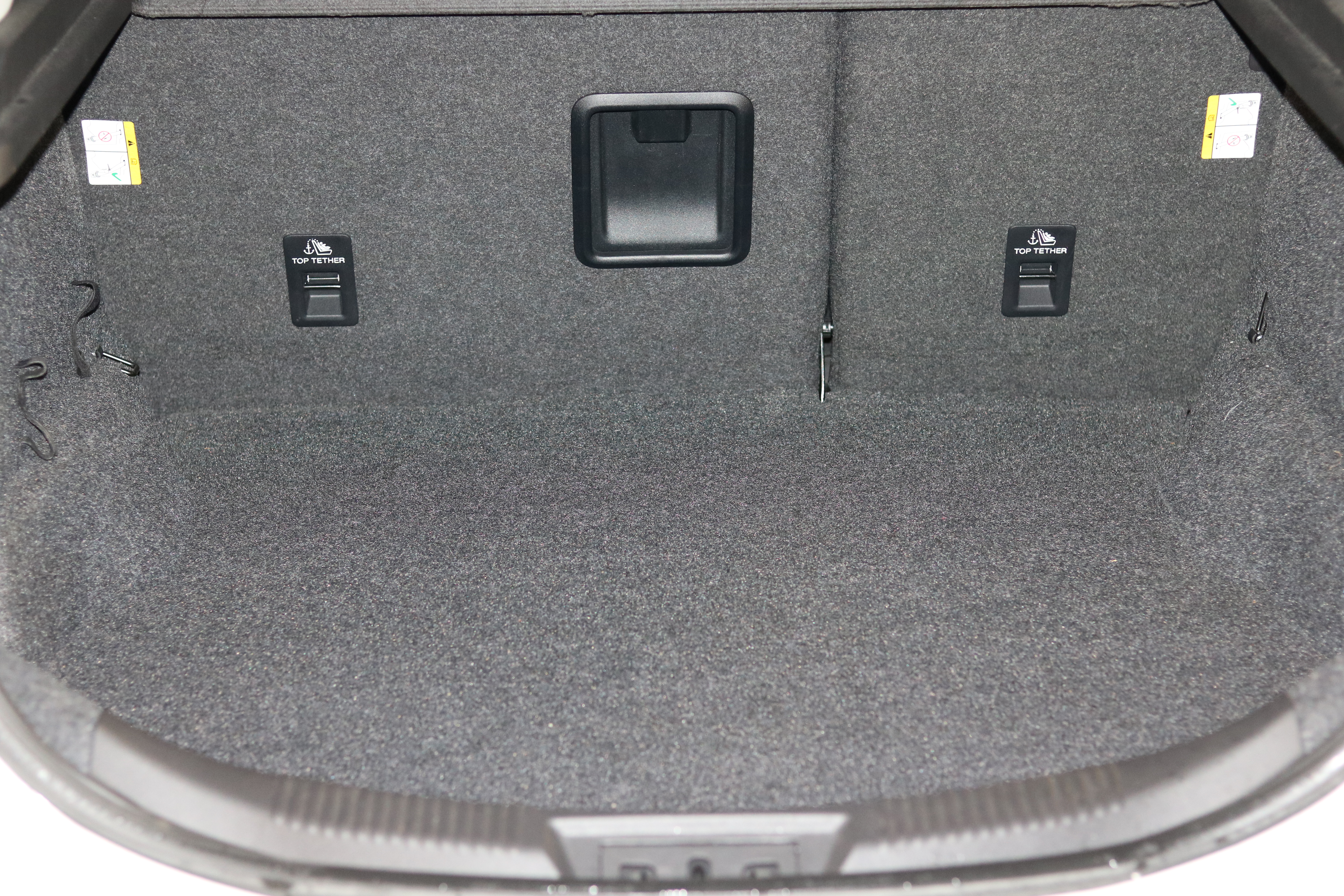 Takakontti jossa pieni suksiluukku